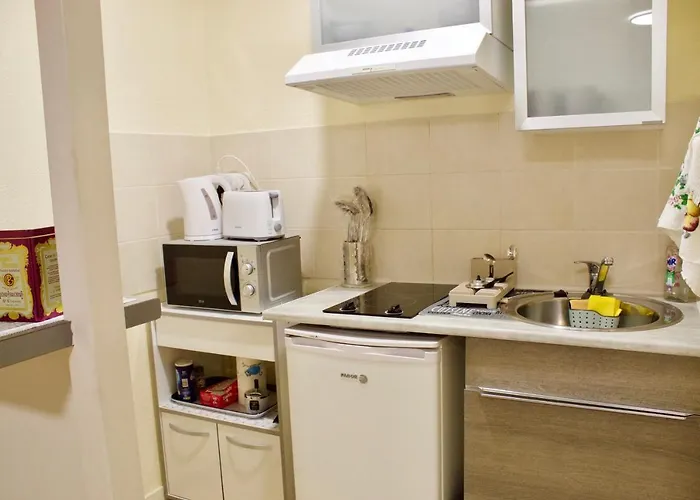 Chrystal Apartment *