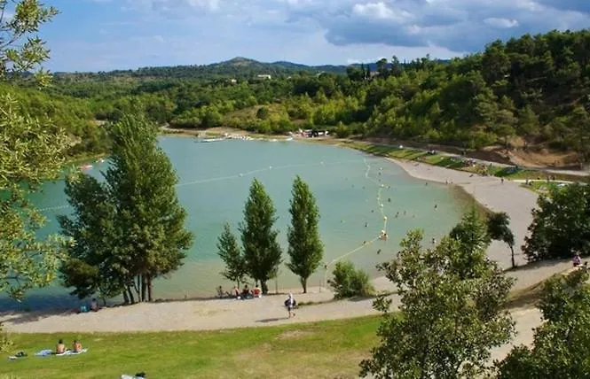 Chrystal Apartment *